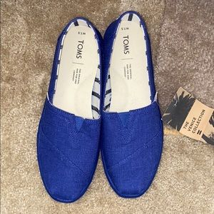 Royal blue TOMS